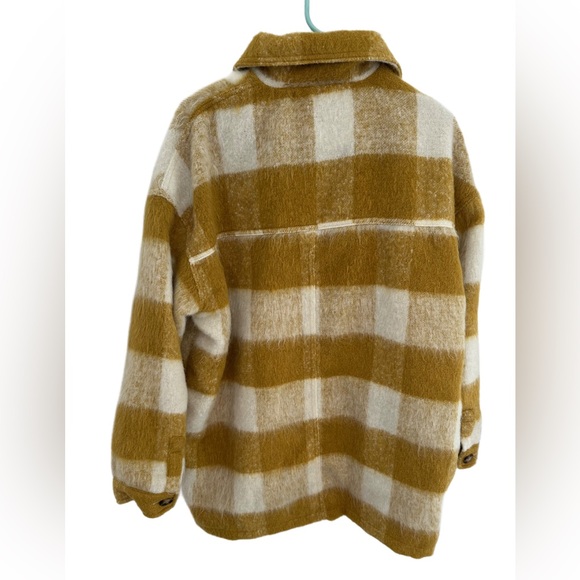 Universal Thread Oversized Shacket - Picture 2 of 2